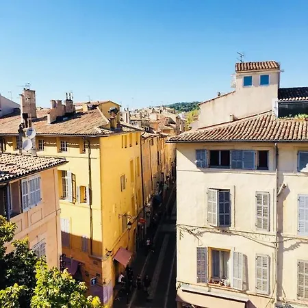 Apartment Couronne