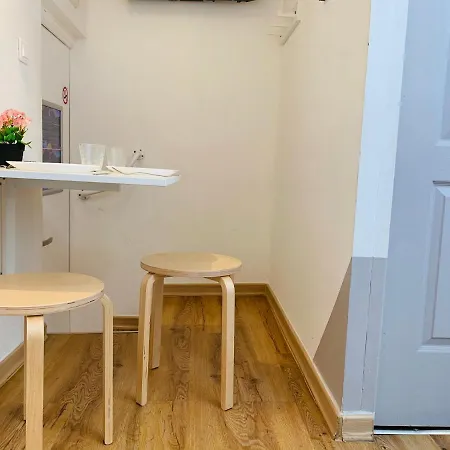 Apartment Couronne